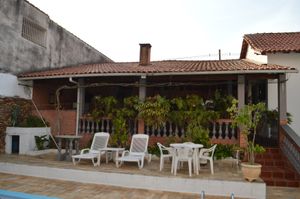 Image 10 - 881620
