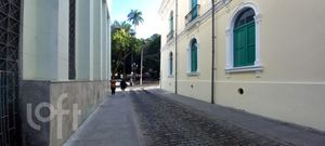 Image 18 - 881621