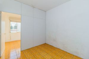 Image 1 - 881623