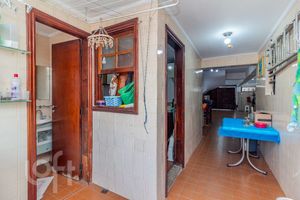 Image 43 - 881631