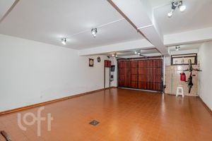 Image 44 - 881631