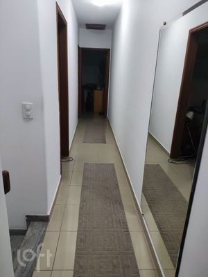 Image 7 - 881631
