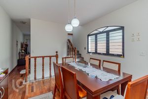 Image 9 - 881631