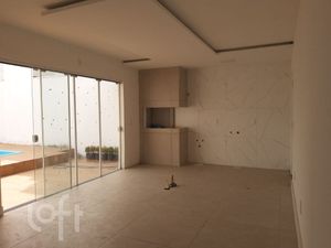 Image 9 - 881637