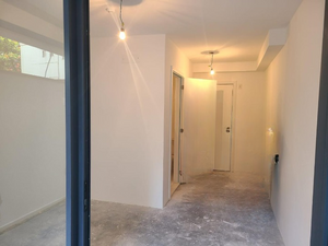 Image 3 - 881653