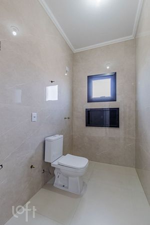 Image 19 - 881654