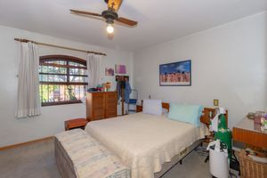 Image 7 - 881656