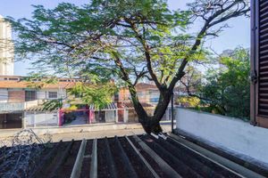 Image 11 - 881656