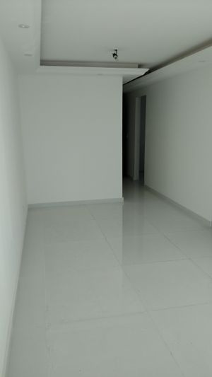Image 1 - 881658