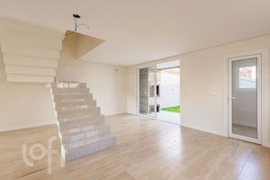 Image 3 - 881660
