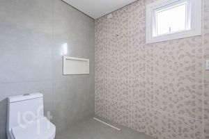 Image 11 - 881660