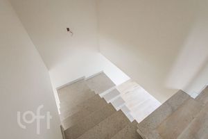 Image 10 - 881660