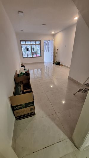 Image 20 - 881662