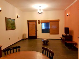 Image 5 - 881665
