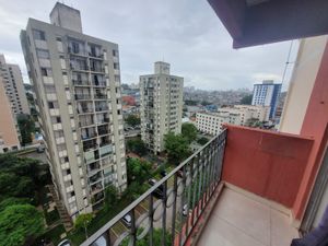 Image 15 - 881669