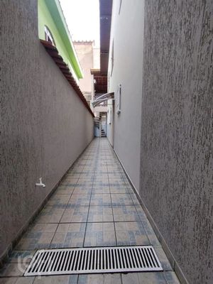 Image 12 - 881671