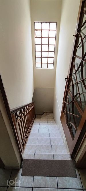 Image 3 - 881674