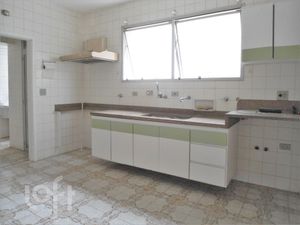 Image 3 - 881678