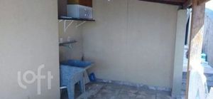 Image 4 - 881679