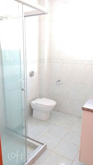 Image 8 - 881688