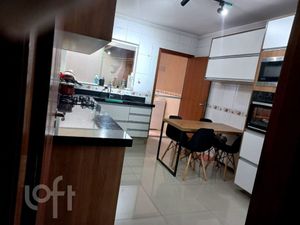 Image 9 - 881692