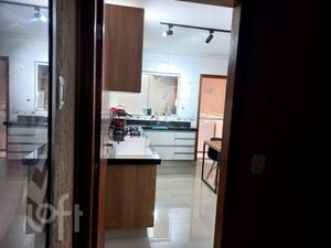 Image 6 - 881692