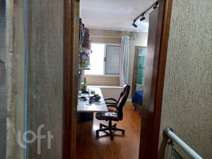 Image 19 - 881692