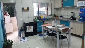 Image 1 - 881697