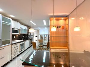 Image 1 - 881698