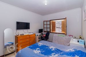 Image 11 - 881699