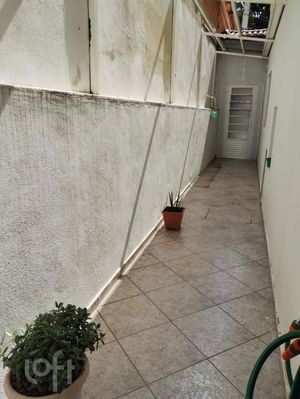 Image 8 - 881699