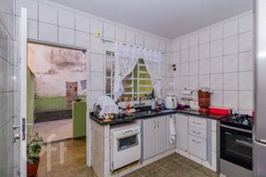 Image 4 - 881699