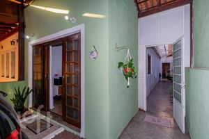 Image 33 - 881699