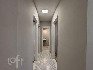 Image 3 - 881702