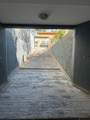 Image 69 - 881703