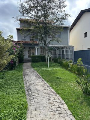 Image 4 - 881703