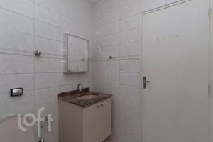 Image 9 - 881704