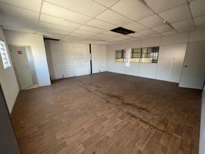 Image 3 - 881706