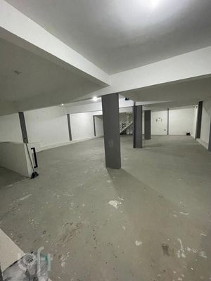 Image 16 - 881708