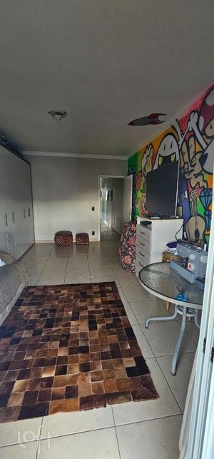 Image 18 - 881710