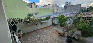 Image 21 - 881710