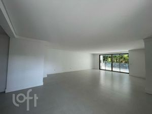 Image 4 - 881712