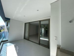 Image 9 - 881712