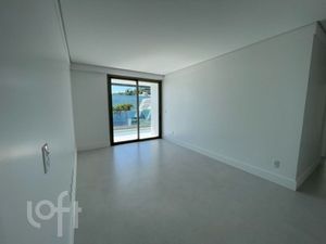 Image 35 - 881712