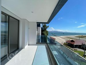 Image 38 - 881712