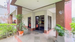 Image 38 - 881714