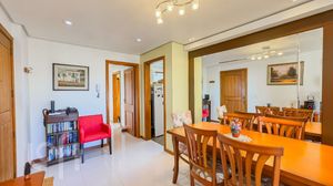 Image 8 - 881714