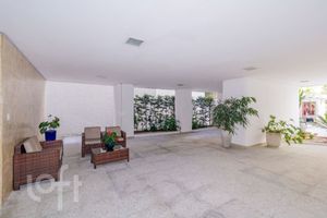 Image 51 - 881718