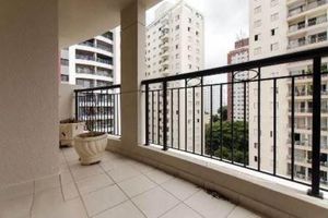 Image 10 - 881721
