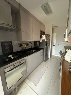 Image 7 - 881724